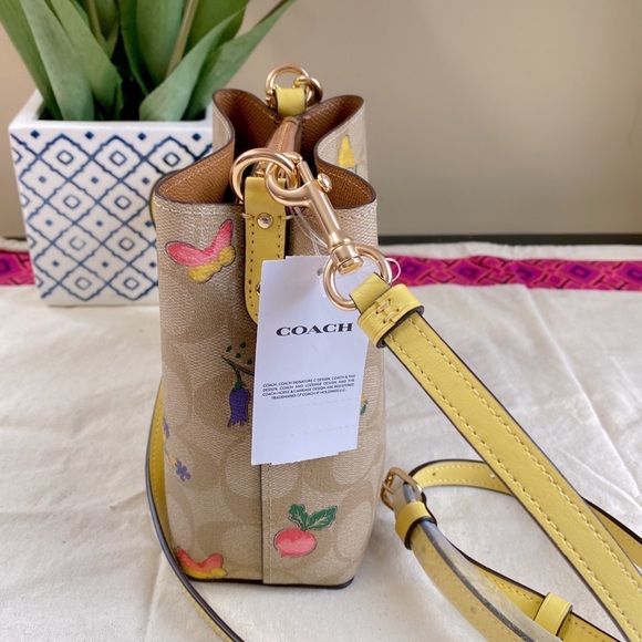 Coach Mini Town Bucket Bag In Signature Canvas With Dreamy Veggie Print - Picture 6 of 11
